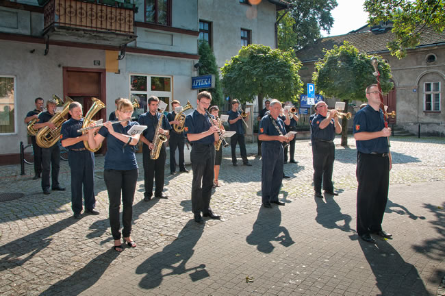 news: AFdeciakow.jpg